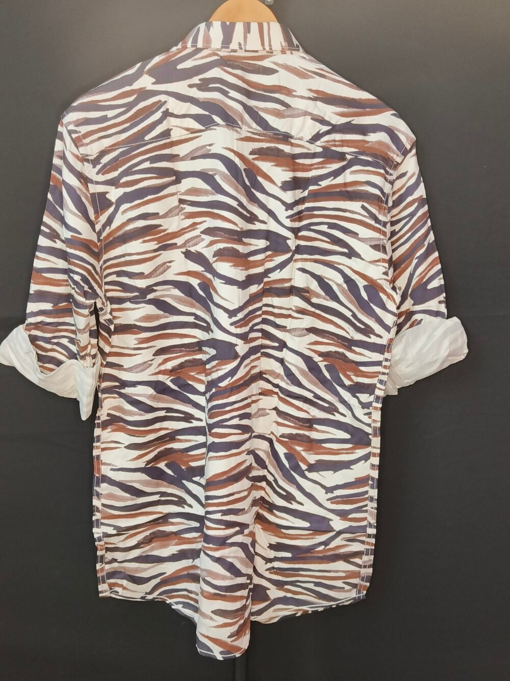 Men's Casual Shirts - Image 4