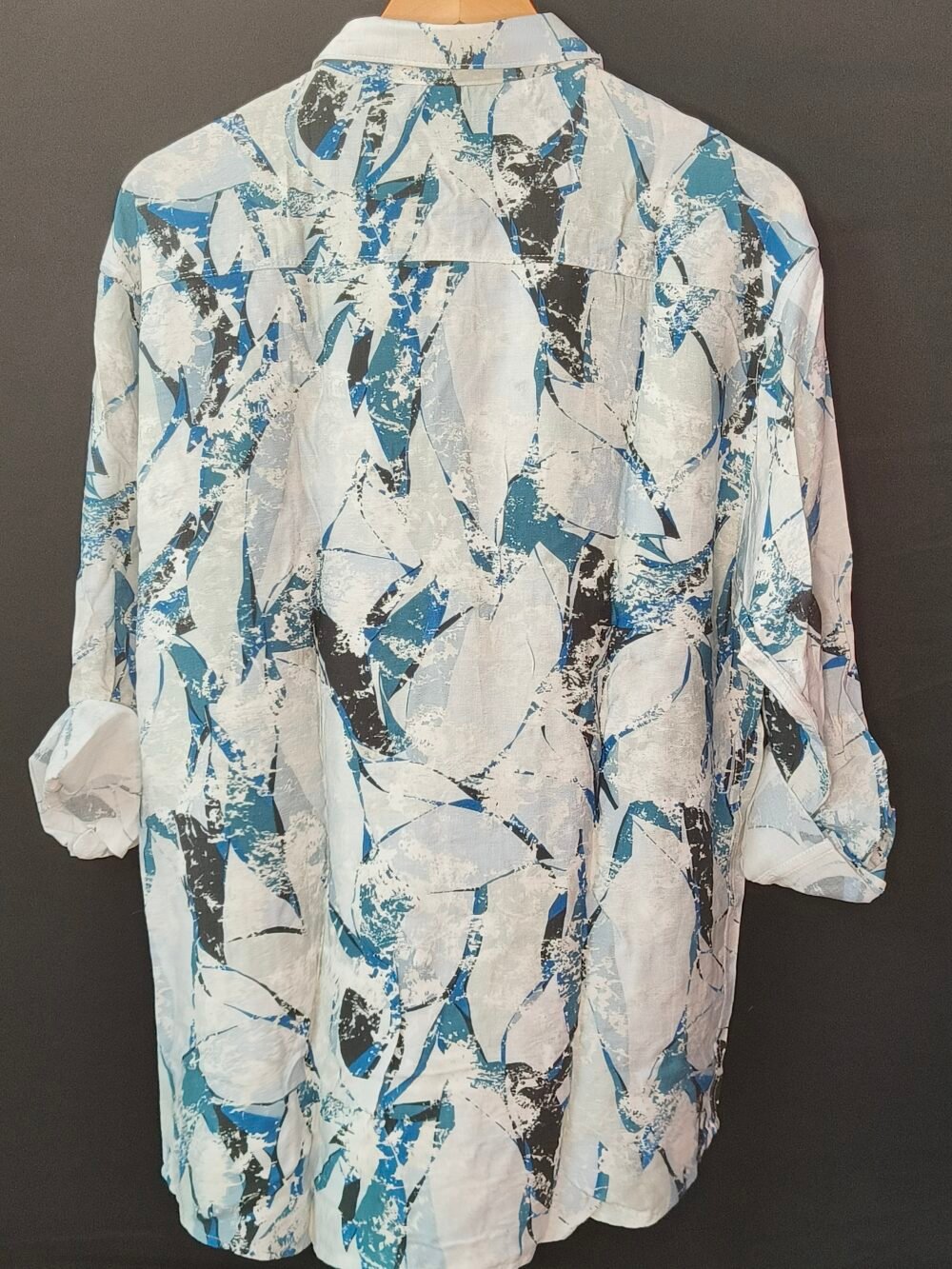 Men's Casual Shirts - Image 4